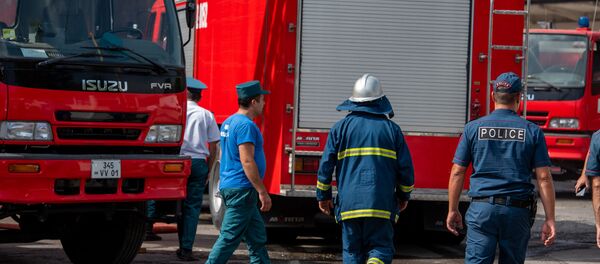 Пожар на холодильном комбинате Дзюник сарнаран Пожар на холодильном комбинате Дзюник сарнаран - Sputnik Արմենիա