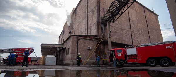 Пожар на холодильном комбинате Дзюник сарнаран - Sputnik Արմենիա