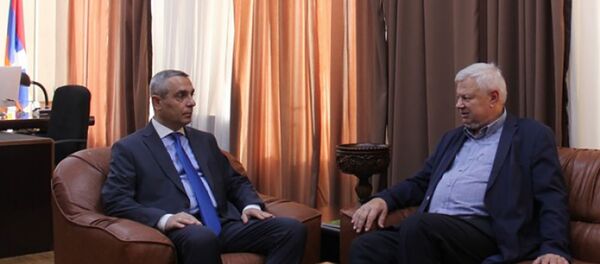 Глава МИД Арцаха Масис Маилян принял посла Анджея Каспшика Глава МИД Арцаха Масис Маилян принял посла Анджея Каспшика - Sputnik Արմենիա