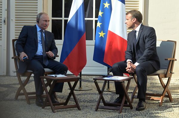 Макрон как де Голль, Ниинисте как Кекконен и Путин как Путин Макрон как де Голль, Ниинисте как Кекконен и Путин как Путин - Sputnik Армения