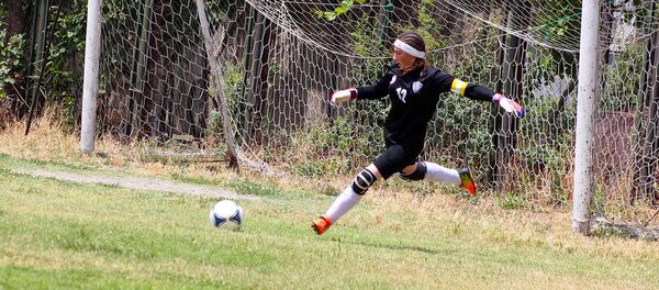 Майя Цолакян капитан и вратарь женской футбольной команды «Трибуна» клуба «Гюмри» - Sputnik Արմենիա