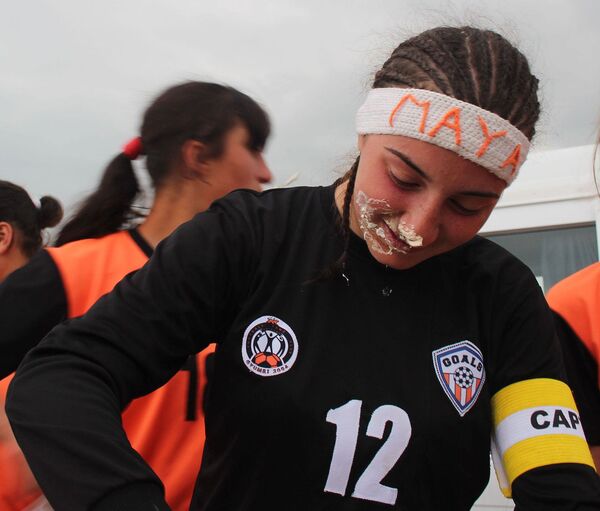 Ֆուտբոլ, դասեր ու սեր. 20-ամյա գյումրեցի աղջկա երազանքները - Sputnik Արմենիա