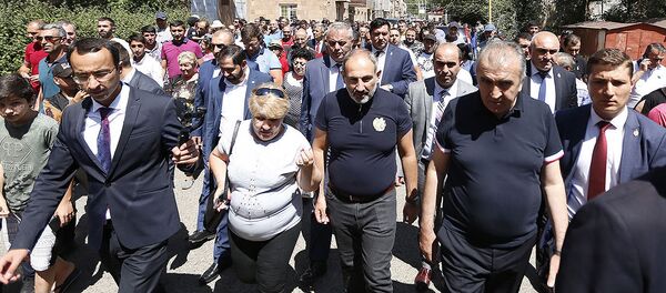 Премьер-министр Армении Никол Пашинян в Джермуке (23.08.2019) - Sputnik Армения