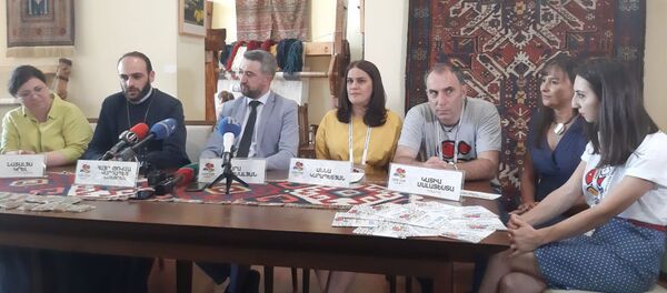 «Ֆրեսկո» միջազգային փառատոնին նվիրված ասուլիս «Ֆրեսկո» միջազգային փառատոնին նվիրված ասուլիս - Sputnik Արմենիա