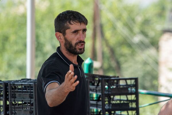 Արոտավայրեր՝ թշնամու կրակի տակ. Դավիթը վերադարձել է Չինարի, որ արտադրամաս հիմնի - Sputnik Արմենիա