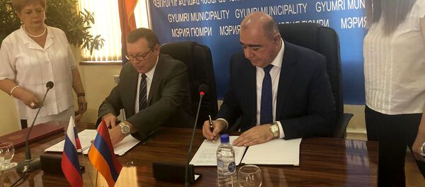 Подписание соглашения об установлении отношений между городами-побратимами Гюмри РА и Новочеркасск РФ(24.08.2019) Гюмри  - Sputnik Արմենիա