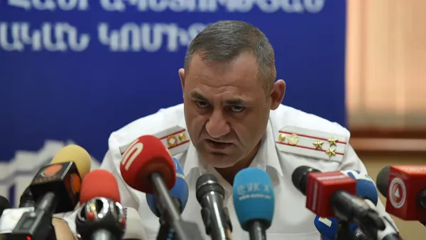 Глава следственной группы по делу Амулсара Юра Иванян на пресс-конференции (26 августа 2019). Еревaн