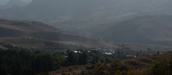 Вид на село Чинари Тавушской области со стороны монастырского комплекса Хоранашат - Sputnik Արմենիա