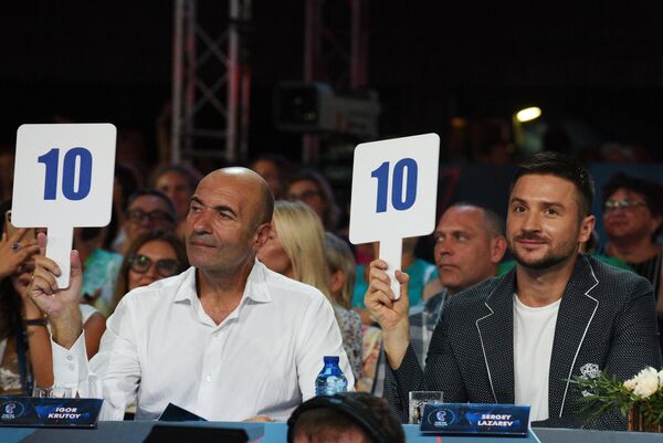 Знакомьтесь, TYOM: представитель Армении начал покорять Новую волну песней Пугачевой - Sputnik Армения