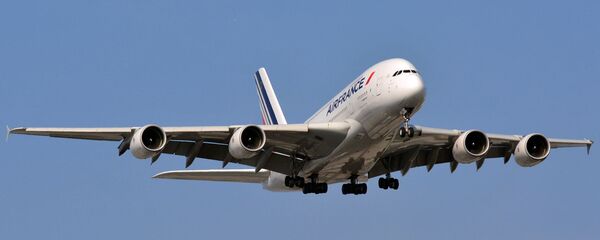 Самолет Airbus A380-800 авиакомпании Air France Самолет Airbus A380-800 авиакомпании Air France - Sputnik Армения