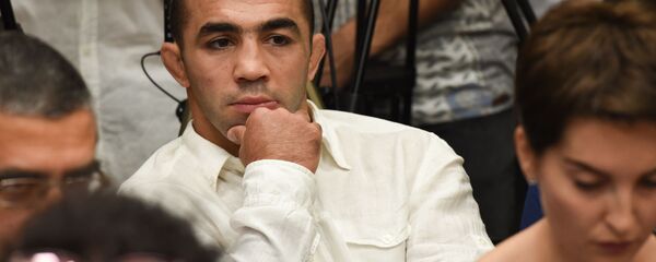 Арсен Джулфалакян на пресс-конференции Левона Джулфалакяна по теме своей отставки (27 августа 2019). Еревaн Арсен Джулфалакян на пресс-конференции Левона Джулфалакяна по теме своей отставки (27 августа 2019). Еревaн - Sputnik Արմենիա