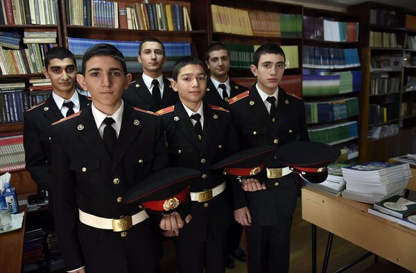 Кадеты военно-спортивного лицея им.Монте Мелконяна МО РА Кадеты военно-спортивного лицея им.Монте Мелконяна МО РА - Sputnik Армения