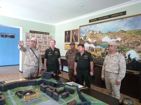 Российские военные полицейские побывали на базе в армянском Гюмри - Sputnik Армения