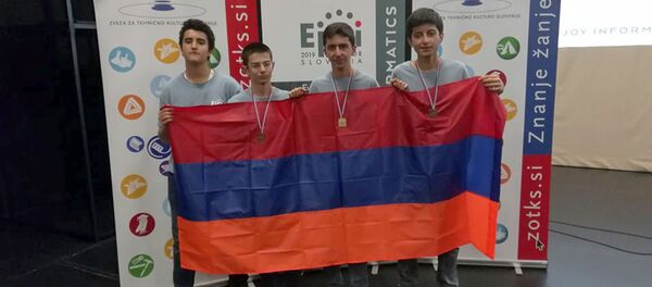 Армянские школьники выиграли медали на 3-й Международной олимпиаде по информатике (август 2019). Марибор, Словения Армянские школьники выиграли медали на 3-й Международной олимпиаде по информатике (август 2019). Марибор, Словения - Sputnik Արմենիա