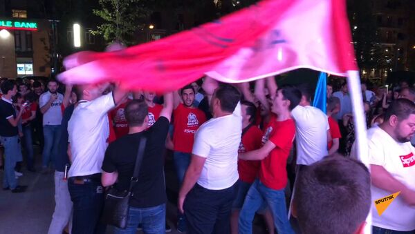 Болельщики ФК Арарат-Армения перед началом матча - Sputnik Армения