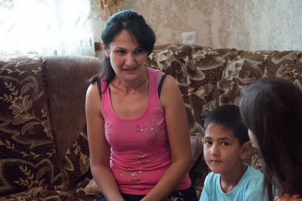 Мама, я ведь точно пойду во всем новом?: как в селе собирают детей к 1 сентября Мама, я ведь точно пойду во всем новом?: как в селе собирают детей к 1 сентября - Sputnik Армения