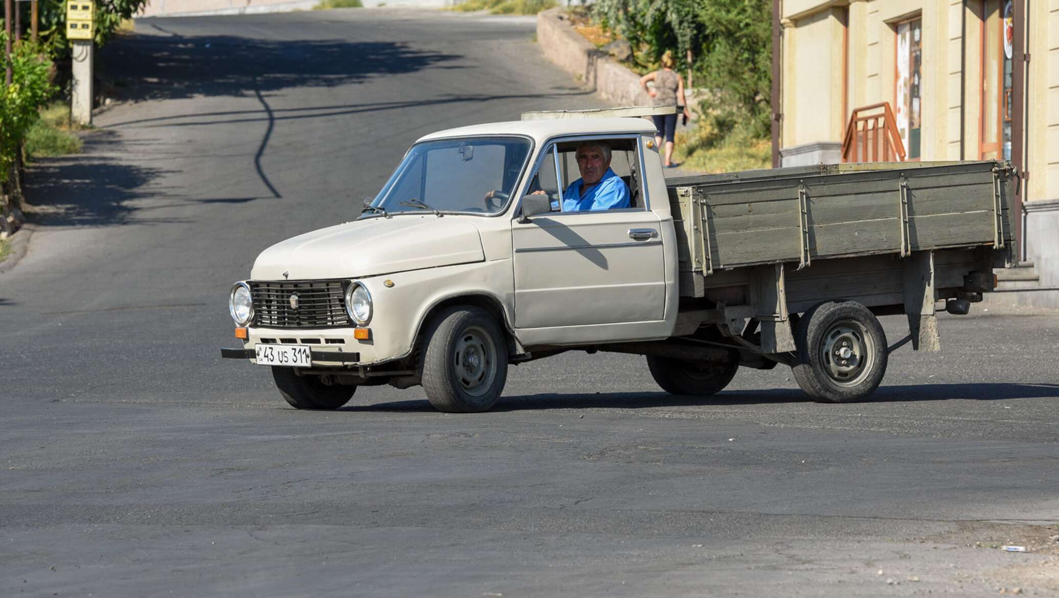 Уникальная марка HOME-MADE, или как в Армении учитель математики создал  автомобиль-мутант - 17.09.2019, Sputnik Армения