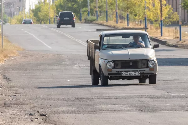 Уникальная марка HOME-MADE, или как в Армении учитель математики создал автомобиль-мутант Уникальная марка HOME-MADE, или как в Армении учитель математики создал автомобиль-мутант - Sputnik Армения