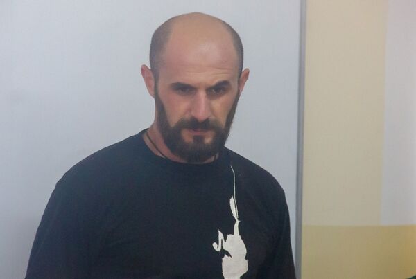 Նաիրուհու գործը շարունակում է եղբայրը. նվերներ` սահմանամերձ գյուղերի առաջին դասարանցիներին Նաիրուհու գործը շարունակում է եղբայրը. նվերներ` սահմանամերձ գյուղերի առաջին դասարանցիներին - Sputnik Արմենիա