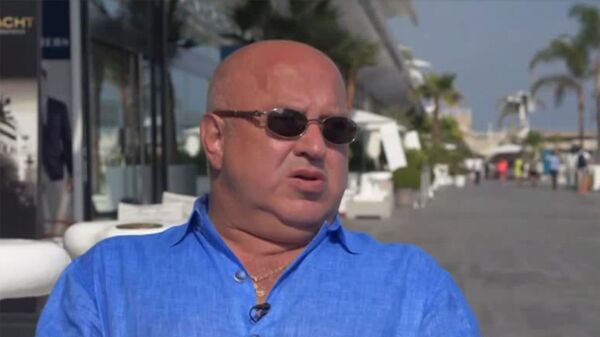 Мхитарян почти перешел в Ливерпуль, но кое-что пошло не так: интервью Дмитрия Селюка Мхитарян почти перешел в Ливерпуль, но кое-что пошло не так: интервью Дмитрия Селюка - Sputnik Армения