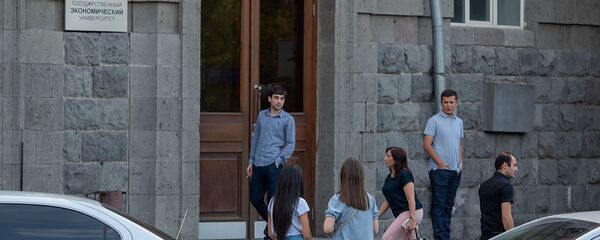 Студенты Гос.экономического университета Армении объявили забастовку (2 сентября 2019). Еревaн - Sputnik Արմենիա