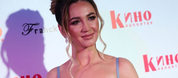 Ольга Бузова на White Party журнала The Hollywood в рамках 41-го Московского Международного кинофестиваля (19 апреля 2019). Москвa - Sputnik Արմենիա