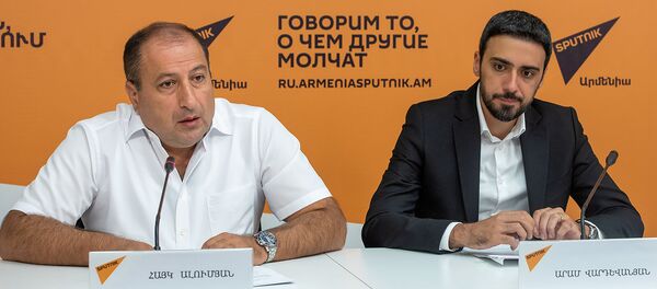 Пресс-конференция адвокатов Роберта Кочаряна в мультимедийном пресс-центре Sputnik Армения (7 сентября 2019). Еревaн - Sputnik Армения