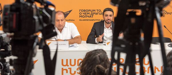 Пресс-конференция адвокатов Роберта Кочаряна в мультимедийном пресс-центре Sputnik Армения (7 сентября 2019). Еревaн Пресс-конференция адвокатов Роберта Кочаряна в мультимедийном пресс-центре Sputnik Армения (7 сентября 2019). Еревaн - Sputnik Արմենիա