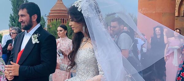 Свадьба детей Сукиасяна и Царукяна - Sputnik Արմենիա