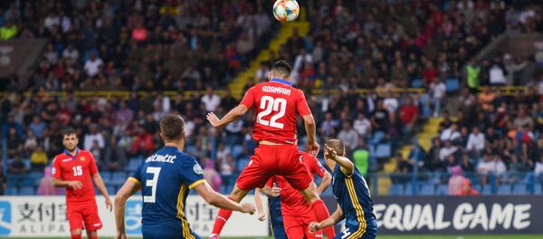 Футбольный матч отборочного тура Евро-2020 между сборными Армении и Боснии и Герцеговины - Sputnik Արմենիա