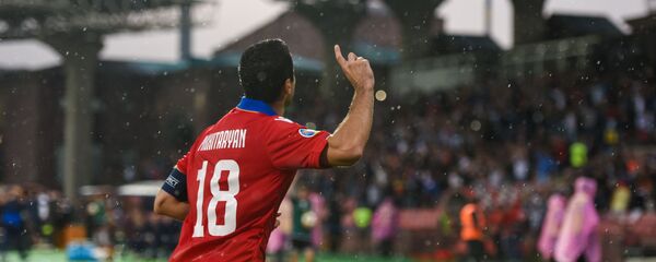 Футбольный матч отборочного тура Евро-2020 между сборными Армении и Боснии и Герцеговины - Sputnik Армения