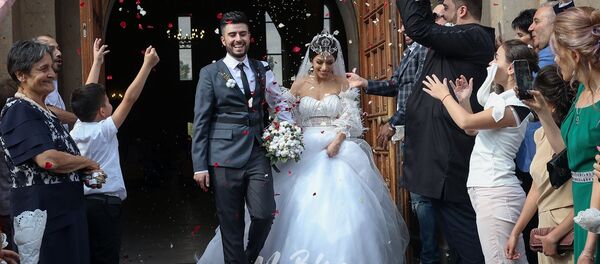 Women's Club-ի Գրիգն ու Սոնա Եսայանն ամուսնացել են Women's Club-ի Գրիգն ու Սոնա Եսայանն ամուսնացել են - Sputnik Արմենիա