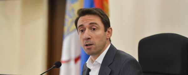 Мэр Еревана Айк Марутян на заседании Совета старейшин (10 сентября 2019). Еревaн Мэр Еревана Айк Марутян на заседании Совета старейшин (10 сентября 2019). Еревaн - Sputnik Արմենիա