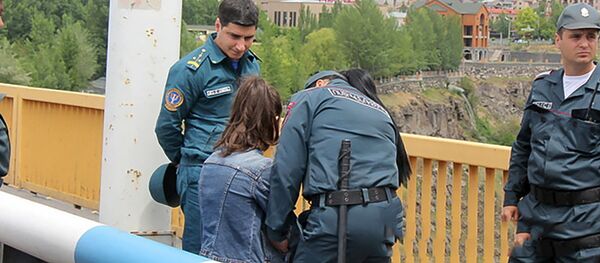 В Ереване предотвращена попытка самоубийства - Sputnik Արմենիա