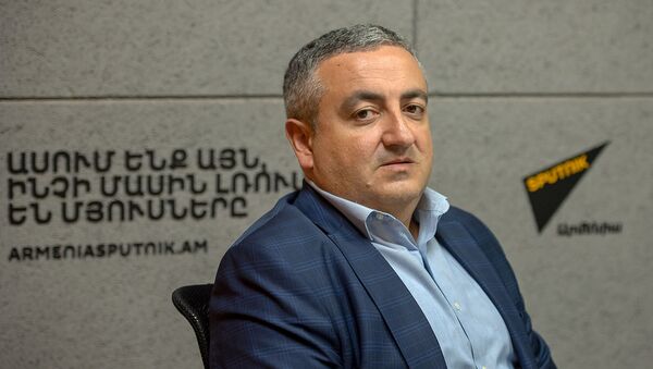 Руководитель Государственной службы по безопасности пищевых продуктов Георгий Аветисян - Sputnik Армения