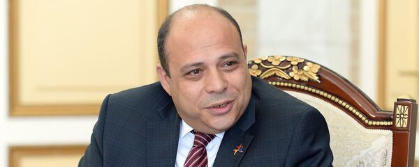 Чрезвычайный и Полномочный посол Армении в Кыргызстане Гагик Галачян (резиденция в г. Нур-Султан) вручил верительные грамоты Президенту Кыргызстана Сооронбаю Жээнбекову (11 сентября 2019). Бишкек - Sputnik Армения