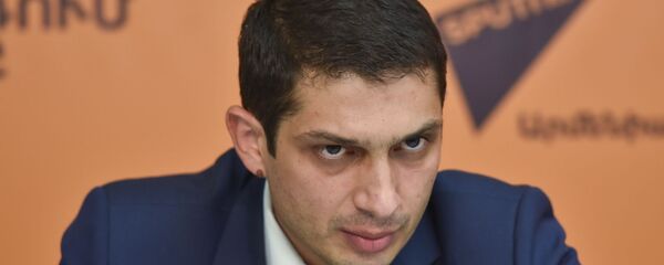 Замминистра высокотехнологичной промышленности Армении Гегам Варданян на пресс-конференция по итогам полуфинала Международного конкурса инновационных проектов Евразийские цифровые платформы (13 сентября 2019). Еревaн - Sputnik Արմենիա