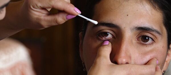 Армянка Сатеник Казарян плачет бриллиантовыми слезами - Sputnik Արմենիա