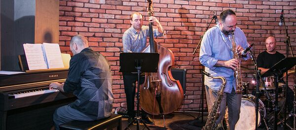 Концерт Вардан Овсепян трио и Армена Уснунца - Sputnik Армения