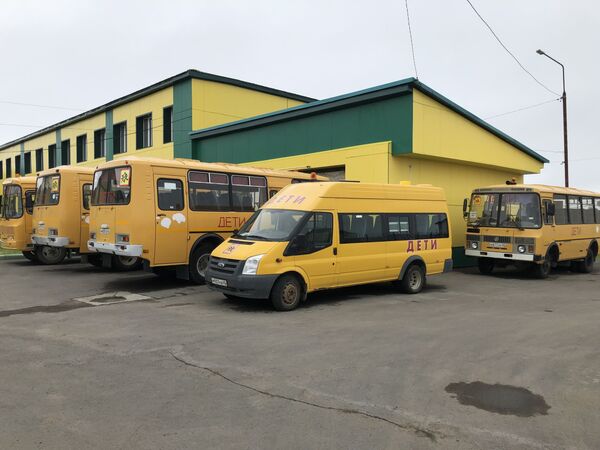 Для нас здесь санаторий: семья из Башкирии учит детей на Курилах строить роботов Для нас здесь санаторий: семья из Башкирии учит детей на Курилах строить роботов - Sputnik Армения