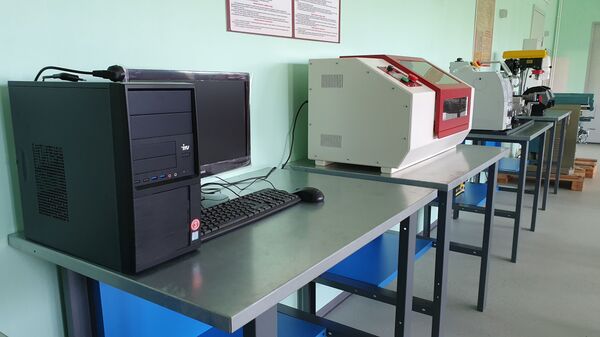 Для нас здесь санаторий: семья из Башкирии учит детей на Курилах строить роботов Для нас здесь санаторий: семья из Башкирии учит детей на Курилах строить роботов - Sputnik Армения