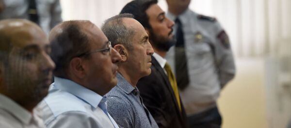 Роберт Кочарян во время судебного заседания по делу 1 марта (17 сентября 2019). Еревaн Роберт Кочарян во время судебного заседания по делу 1 марта (17 сентября 2019). Еревaн - Sputnik Армения