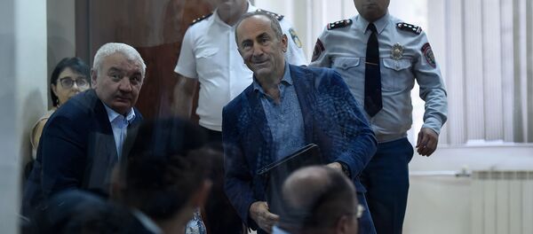 Роберт Кочарян и Юрий Хачатуров перед началом судебного заседания по делу 1 марта (17 сентября 2019). Еревaн - Sputnik Армения