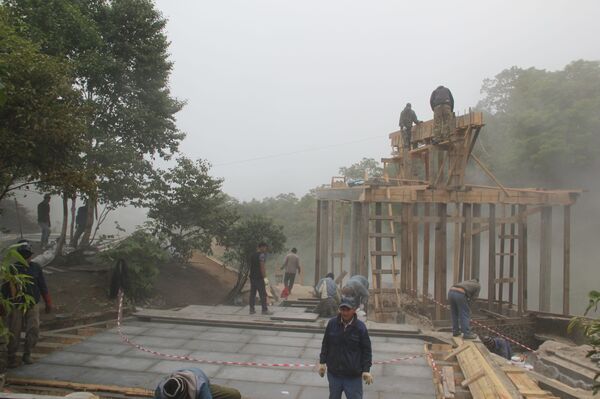 Строители из Узбекистана: на Курилах не обманывают — это не Москва Строители из Узбекистана: на Курилах не обманывают — это не Москва - Sputnik Армения