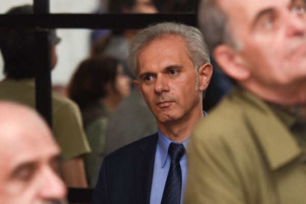 Разговоры со старшими: уроки, которые сберег и превратил в книгу армянский журналист - Sputnik Армения