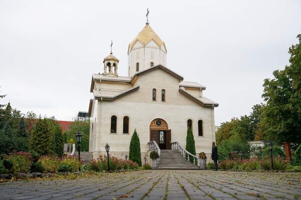 Визит Зограба Мнацаканяна в Ригу: Армения и Латвия будут дружить домами Визит Зограба Мнацаканяна в Ригу: Армения и Латвия будут дружить домами - Sputnik Армения
