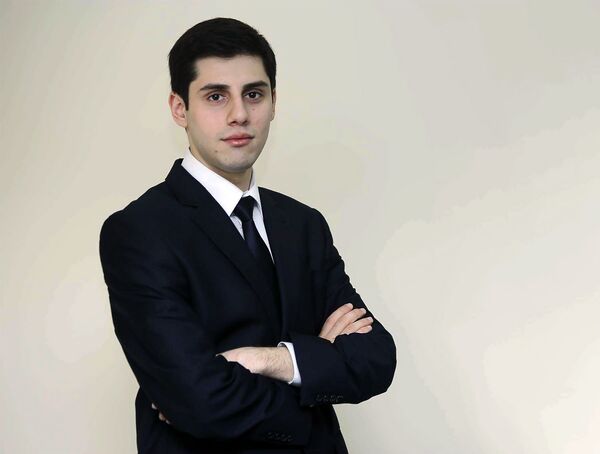 Ժամանակին Սերժ Սարգսյանը քրեական հեղինակությունների հետ խնջույքի էր մասնակցում. Գրիգորյան - Sputnik Արմենիա