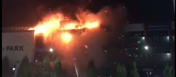 Пожар в ТЦ Гранд Парк (19 сентября 2019). Грозный - Sputnik Արմենիա