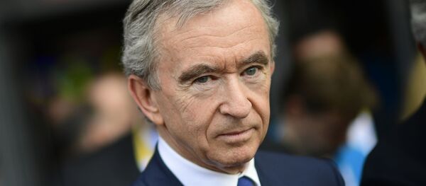 Французский бизнесмен и президент группы компаний Louis Vuitton Moët Hennessy Бернар Арно Французский бизнесмен и президент группы компаний Louis Vuitton Moët Hennessy Бернар Арно - Sputnik Արմենիա