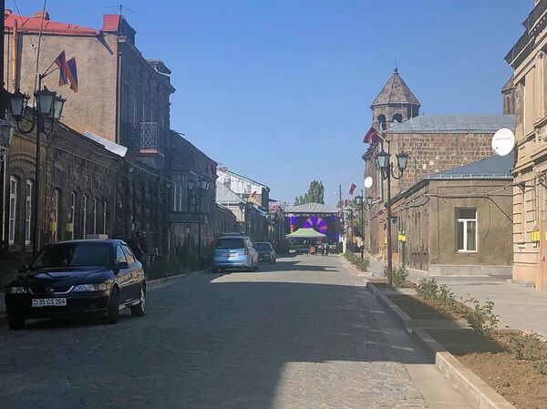 «Գուկաս Գյումրի, դուսը չես մնա». ինչպես է հայրաքաղաքը պատրաստվում տոնին. լուսանկարներ - Sputnik Արմենիա